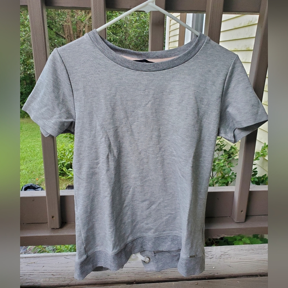 Ivanka Trump short sleeve sweat shirt